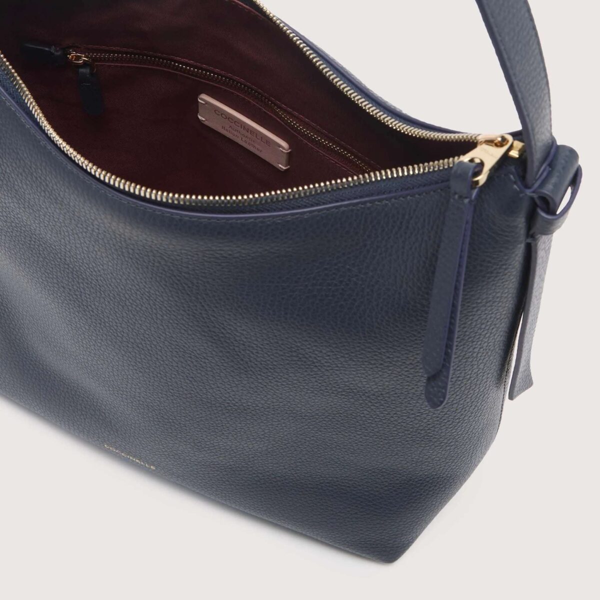 Borsa Malory Coccinelle 2 Borsa Malory Coccinelle Midnight Blue Interno 8059978642660 scaled 1
