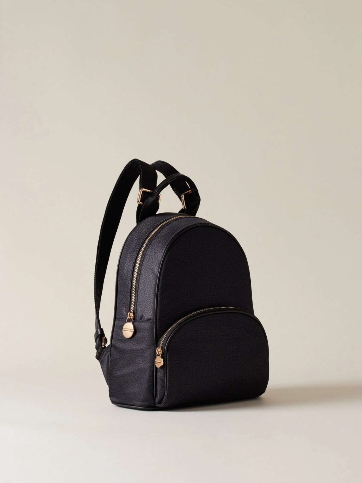 Zaino Borbonese Nero Laterale 36I15Y66 scaled 1