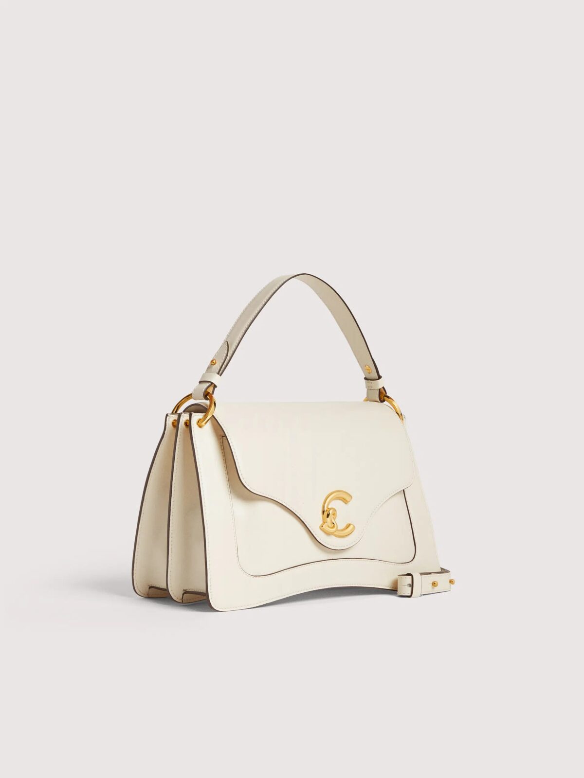 Borsa C-ME Medium Coccinelle 1 Borsa C ME Medium Coccinelle In Pelle Liscia Pearl Dettagli Laterali 8059978809315 scaled 1