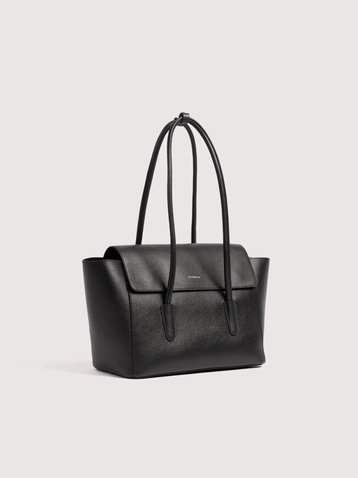 Borsa Double Beat Coccinelle In Pelle Martellata Nero Senza Pochette 8059978743916 scaled 1