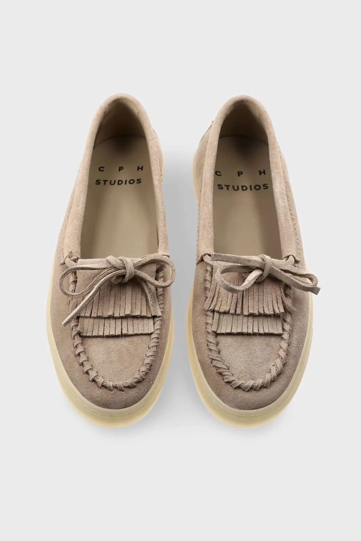 Mocassino CPH365 Copenhagen 1 Mocassino CPH365 Copenhagen In Camoscio Sand Dettagli CPH365S scaled 1